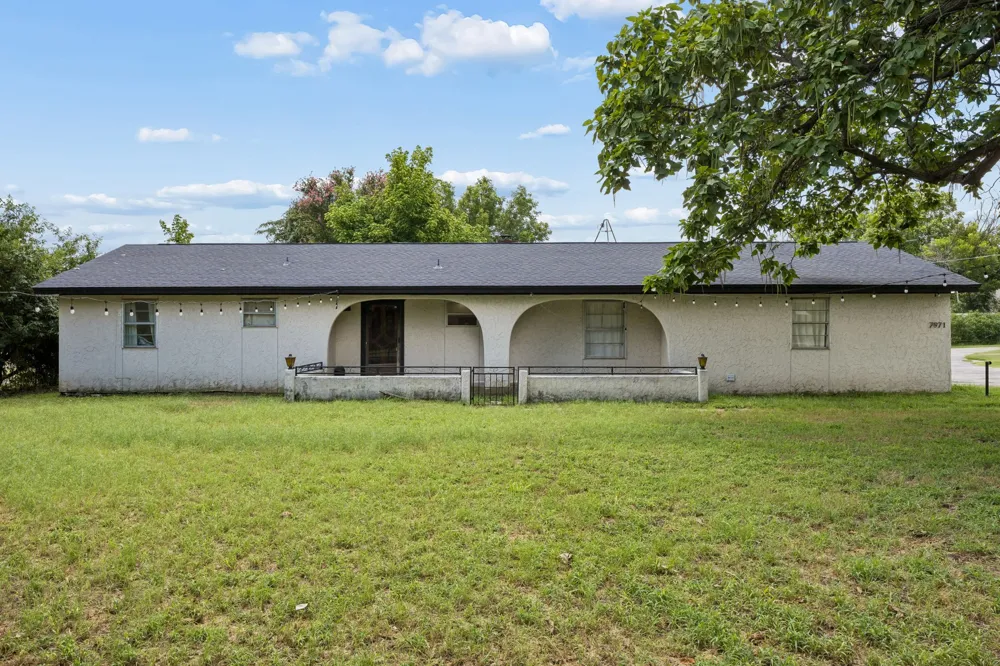 7971 Peden Road Azle, TX 76020
