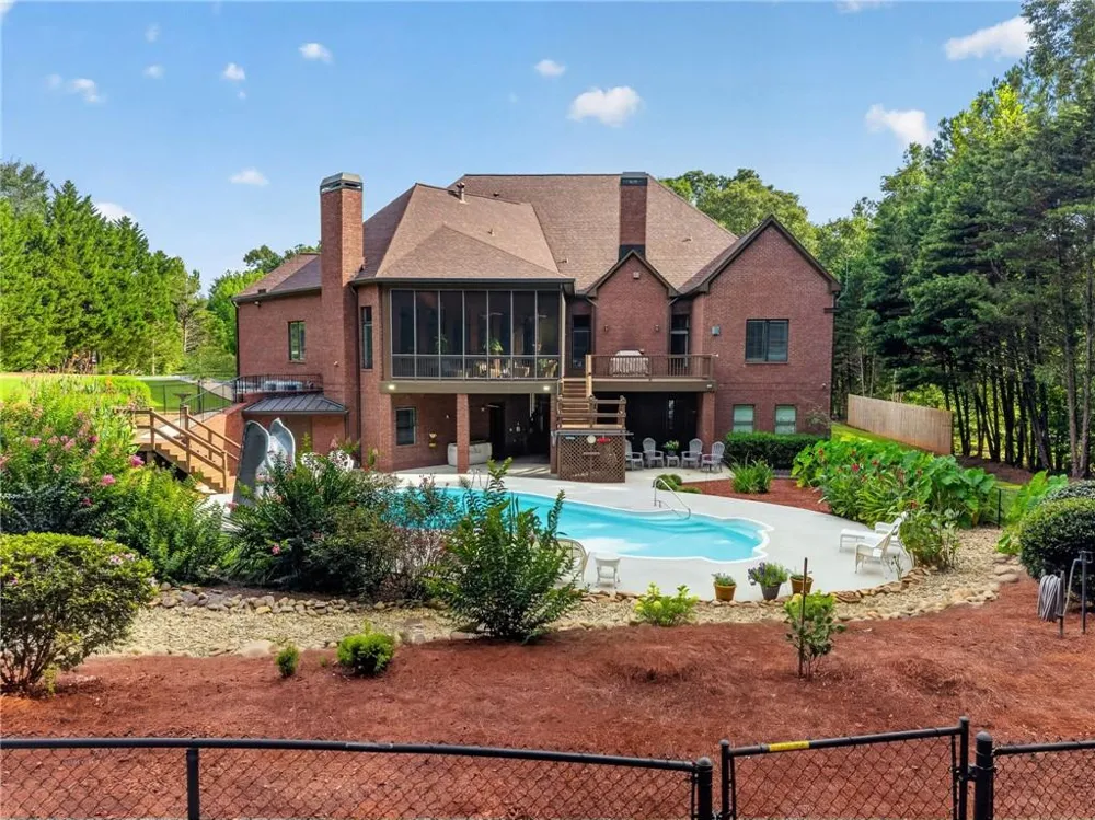 50 Brookview Place Oxford, GA 30054