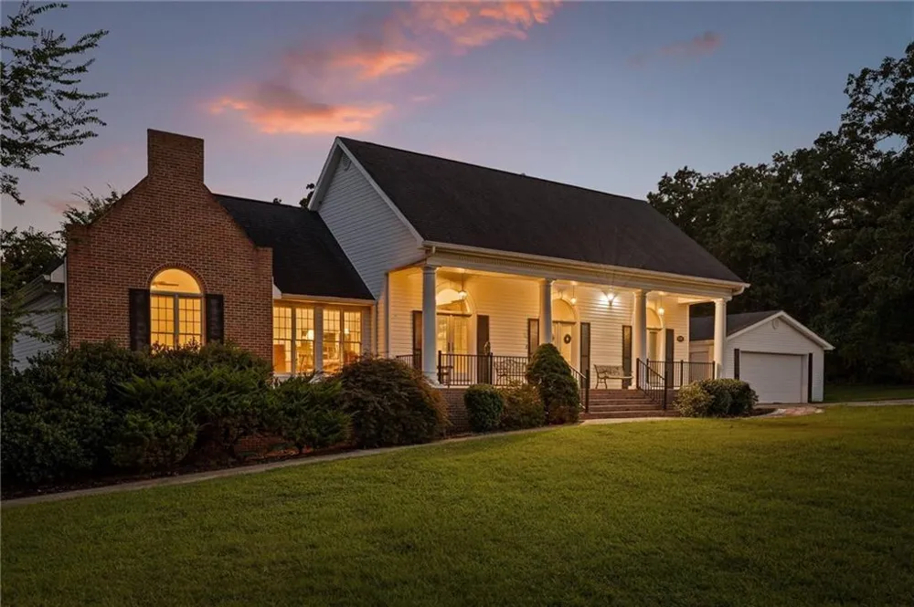 1217 Old Bethel Road Chickamauga, GA 30707
