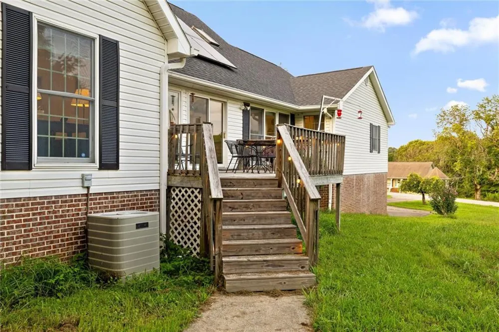 1217 Old Bethel Road Chickamauga, GA 30707