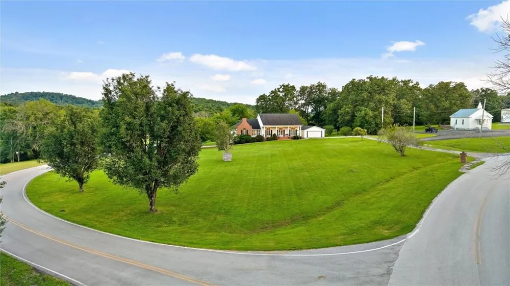1217 Old Bethel Road Chickamauga, GA 30707