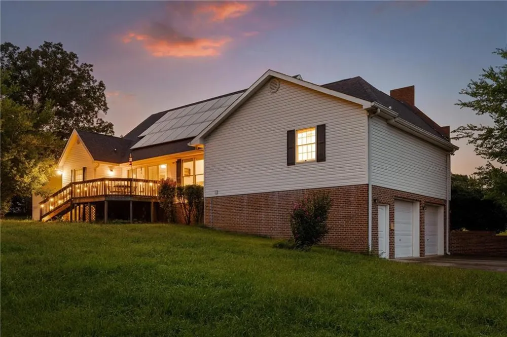 1217 Old Bethel Road Chickamauga, GA 30707