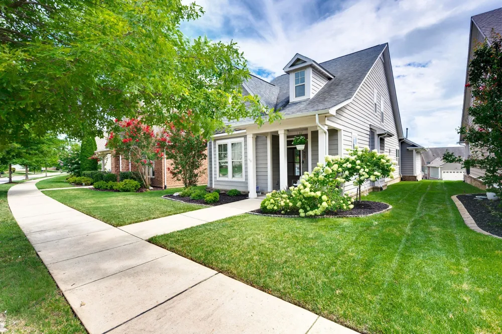 2840 Americus Dr Thompsons Station, TN 37179