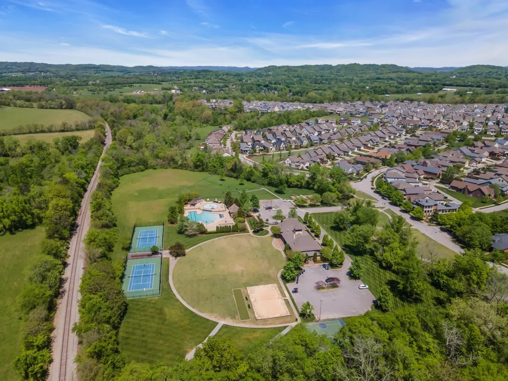 2840 Americus Dr Thompsons Station, TN 37179