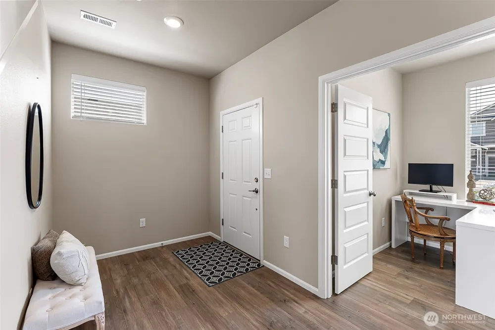 1379 Baker Heights Loop Bremerton, WA 98312