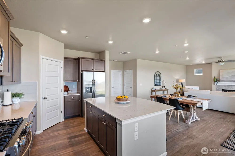 1379 Baker Heights Loop Bremerton, WA 98312