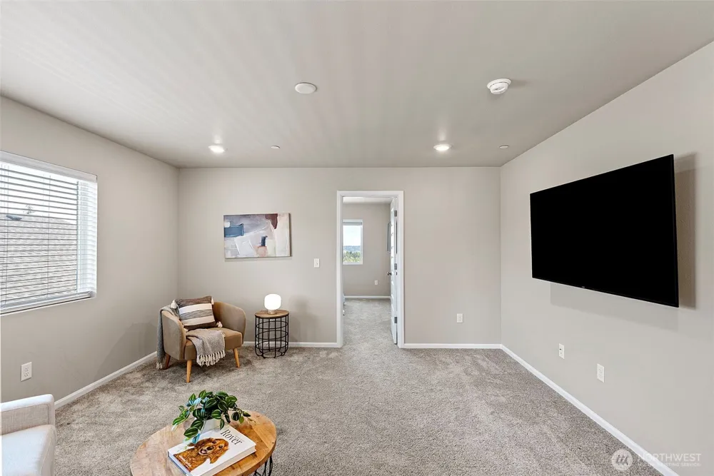 1379 Baker Heights Loop Bremerton, WA 98312