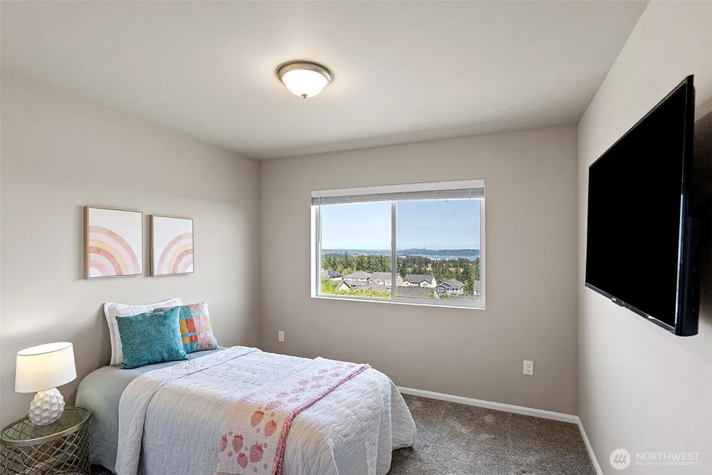 1379 Baker Heights Loop Bremerton, WA 98312