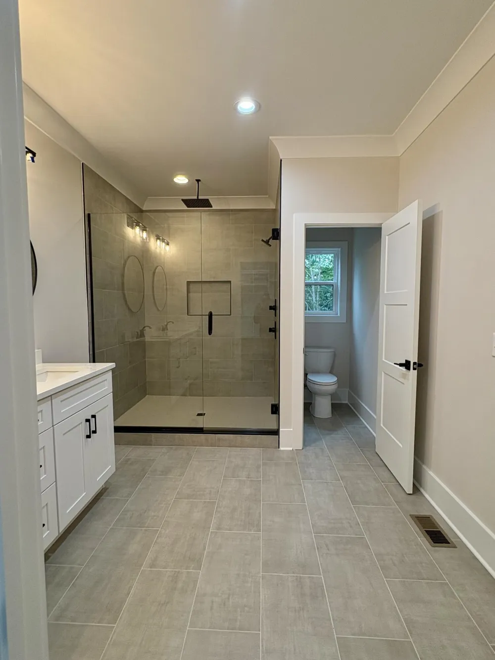 5681 Skyla S Way Ooltewah, TN 37363