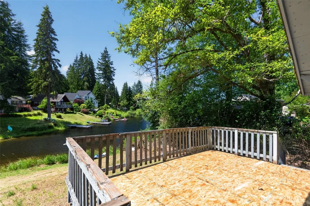 19539 330th Avenue NE Duvall, WA 98019