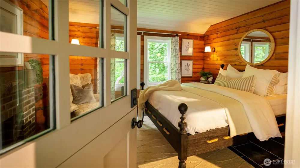 19680 Noll Road Poulsbo, WA 98370