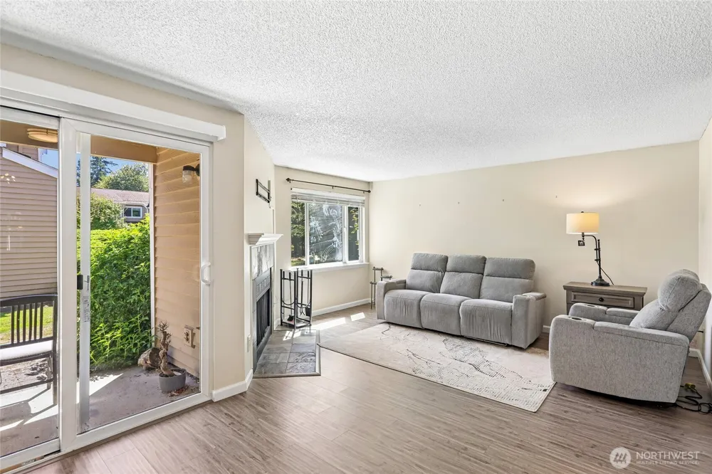 23801 12th Place S #2103 Des Moines, WA 98198