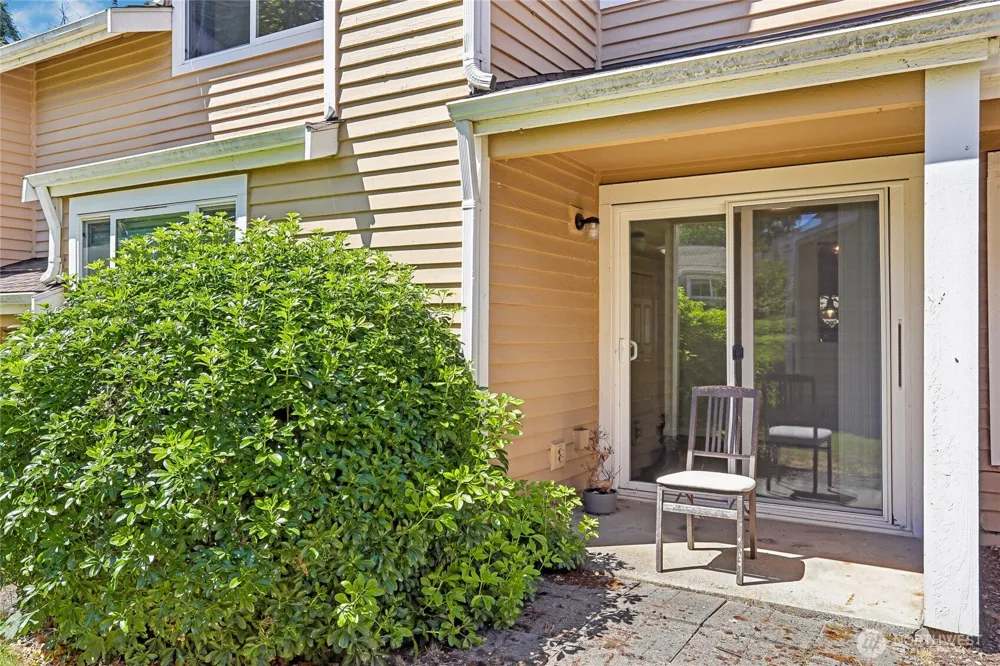 23801 12th Place S #2103 Des Moines, WA 98198