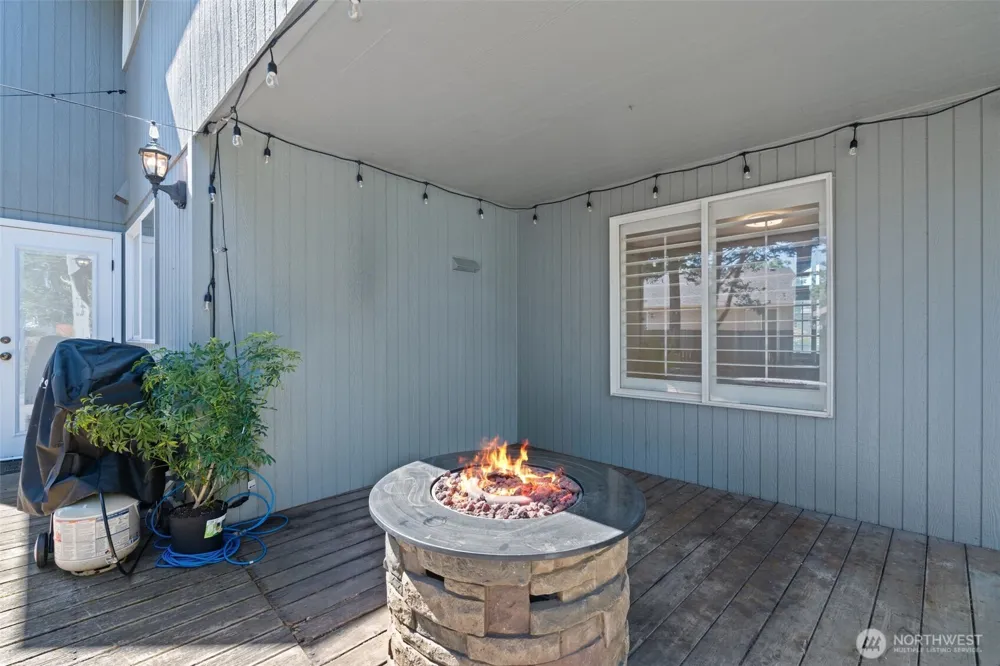 2303 SE 184th Avenue Vancouver, WA 98683