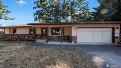 368 NW Columbia Drive
