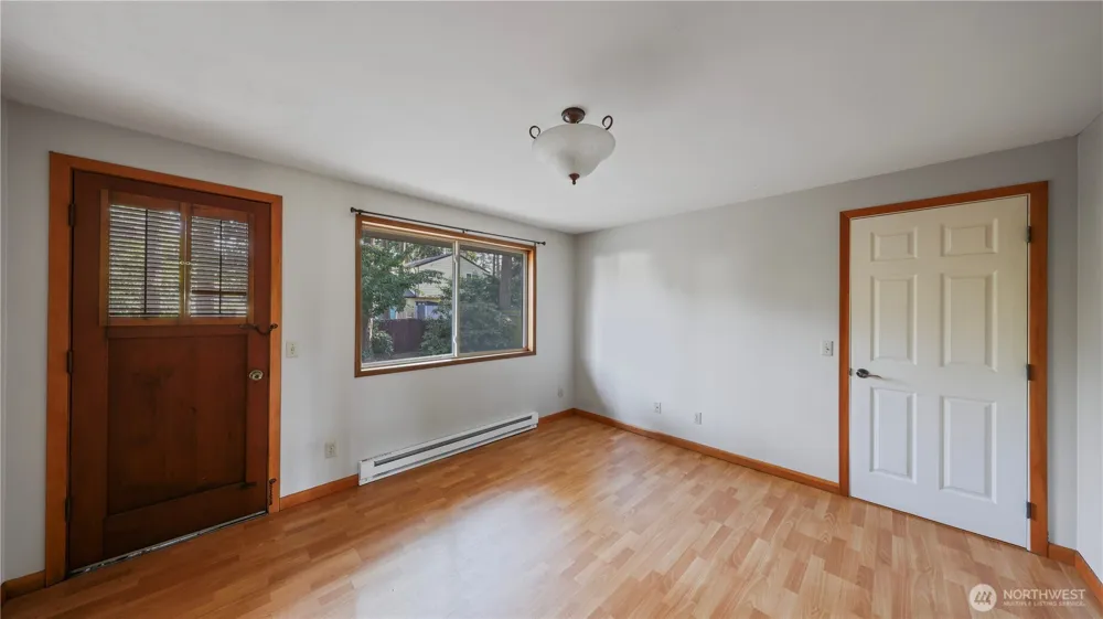 368 NW Columbia Drive Oak Harbor, WA 98277