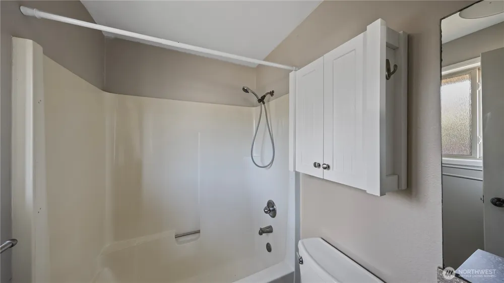 368 NW Columbia Drive Oak Harbor, WA 98277