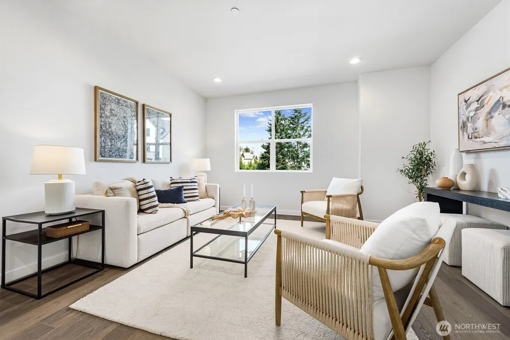 749 7th Avenue NW Issaquah, WA 98027