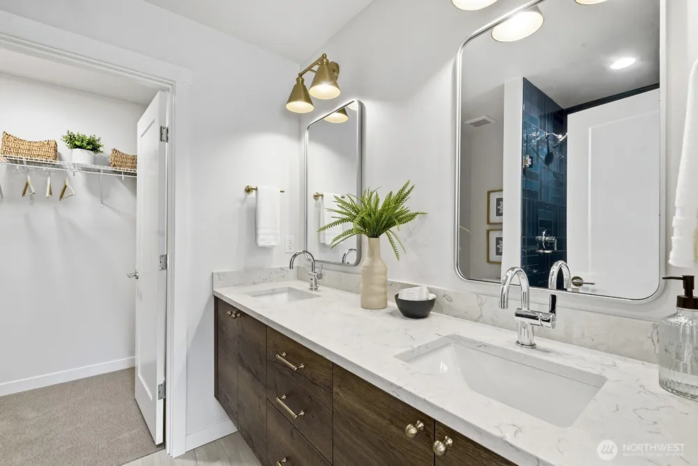 749 7th Avenue NW Issaquah, WA 98027