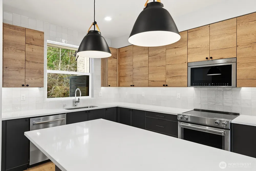 781 7th Avenue NW Issaquah, WA 98027