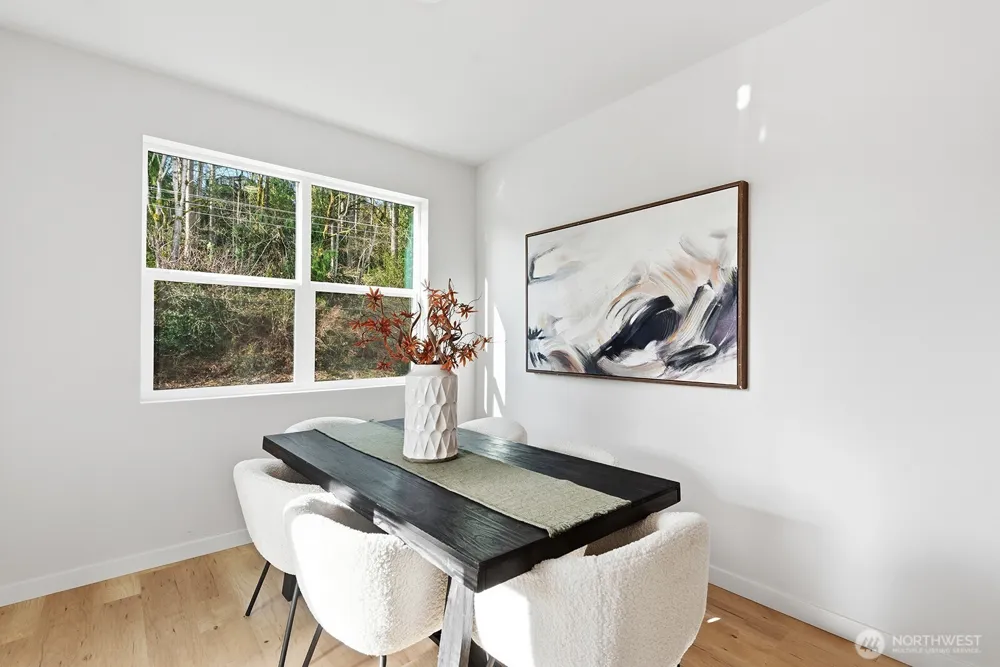 781 7th Avenue NW Issaquah, WA 98027