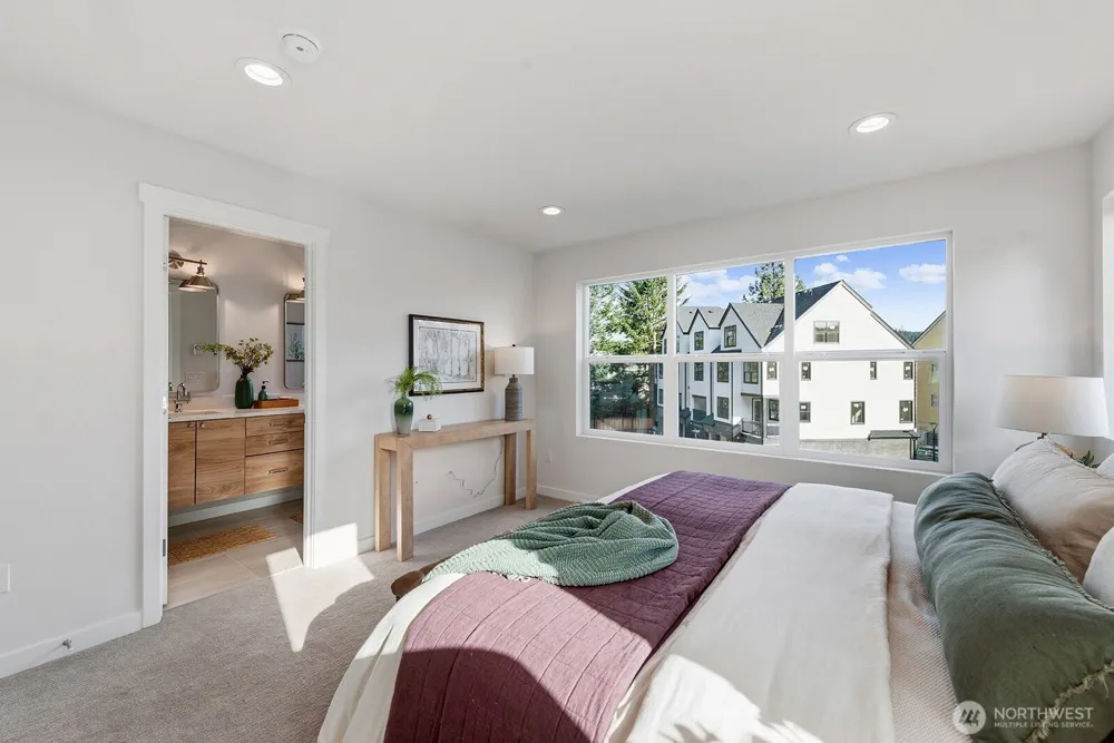 781 7th Avenue NW Issaquah, WA 98027