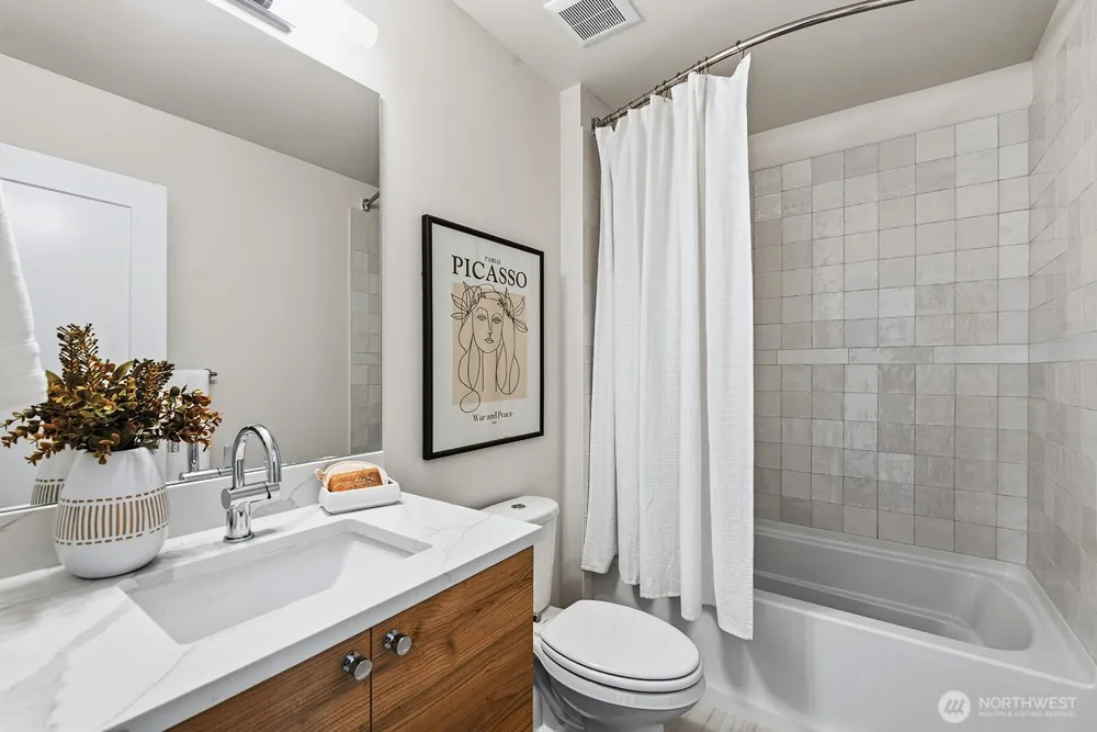 781 7th Avenue NW Issaquah, WA 98027