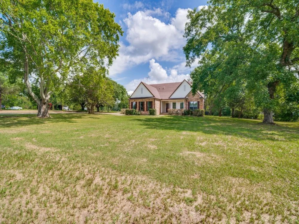 11578 US Highway 80 Fruitvale, TX 75127
