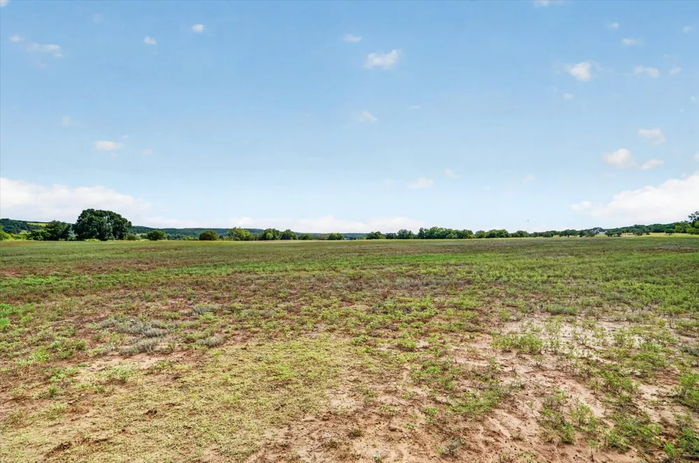 19800 E Fm 1188 Bluff Dale, TX 76433