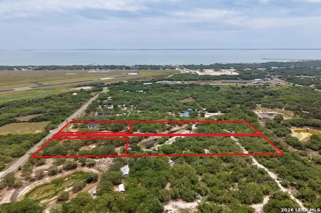 158 Wishert Rd Rockport, TX 78382