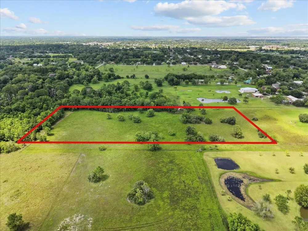 1 Avenue P Santa Fe, TX 77510