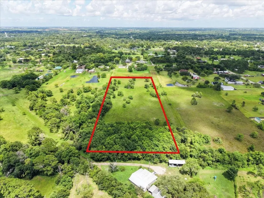 1 Avenue P Santa Fe, TX 77510