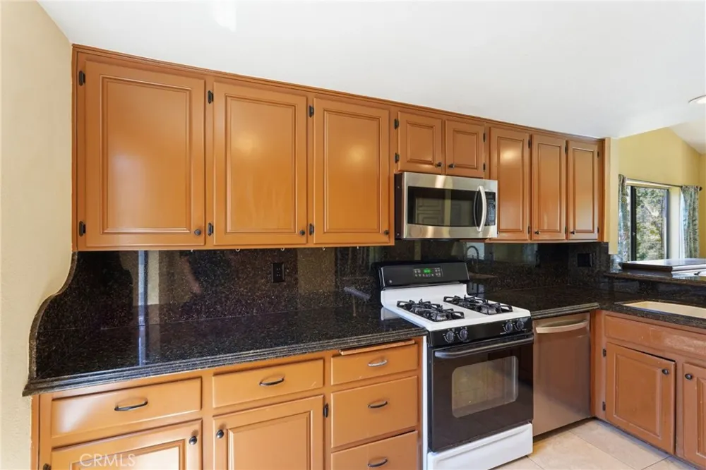 2765 Craig Circle Fullerton, CA 92835