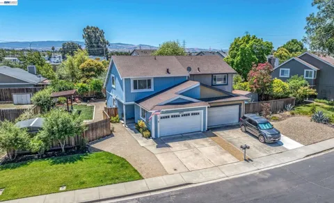 5453 Moonflower Way