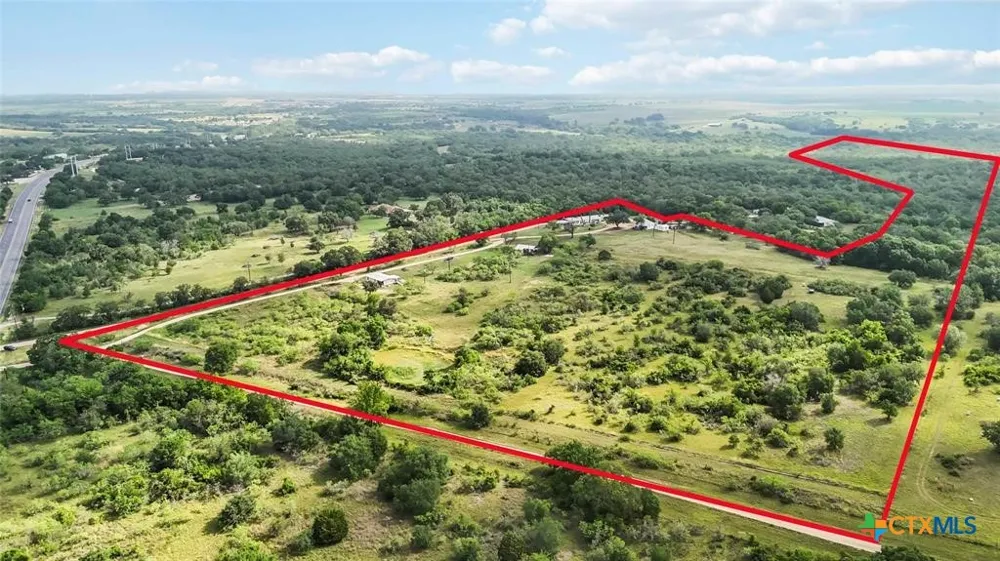 227 Henderson Lane Lockhart, TX 78644