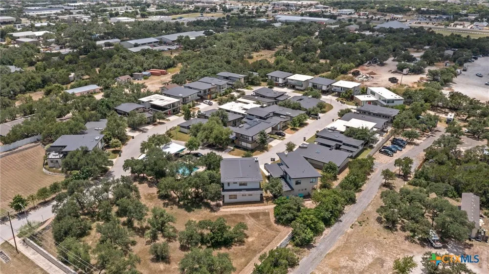 408 Starlight Village Loop #20 Leander, TX 78641