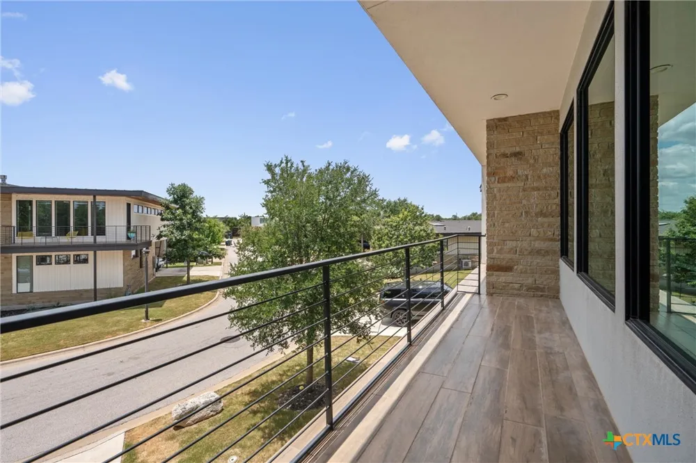 408 Starlight Village Loop #20 Leander, TX 78641
