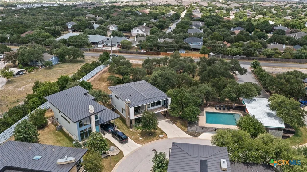 408 Starlight Village Loop #20 Leander, TX 78641