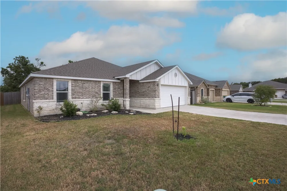 1711 Fossil Trail Belton, TX 76513