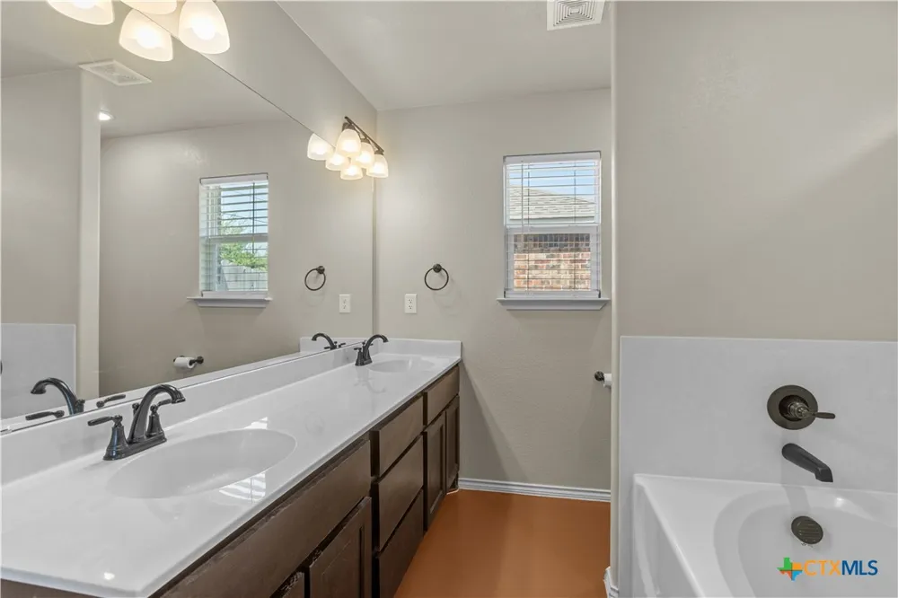 1711 Fossil Trail Belton, TX 76513