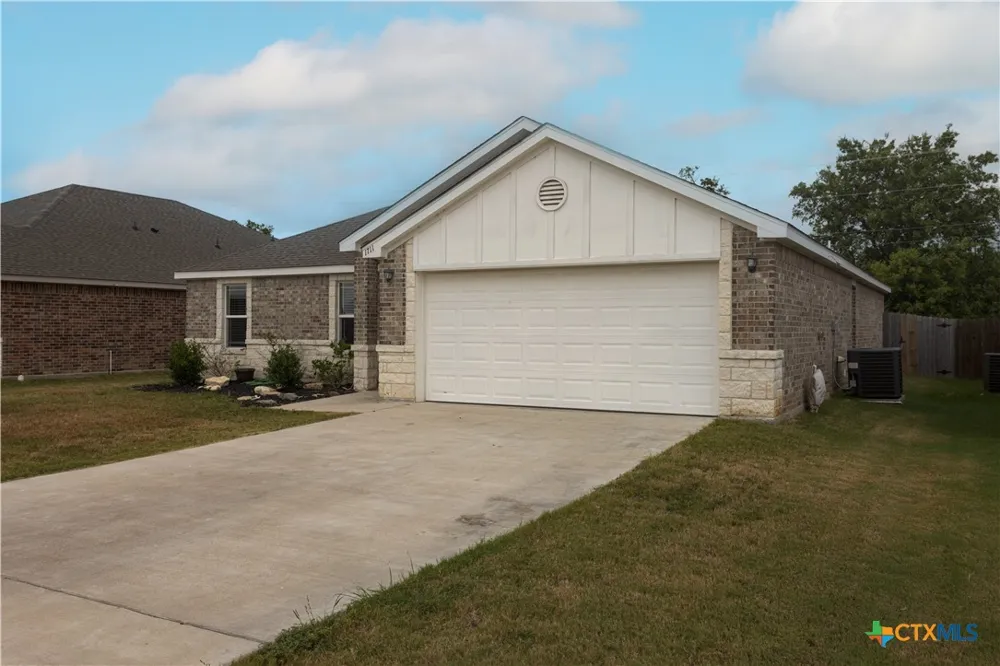 1711 Fossil Trail Belton, TX 76513