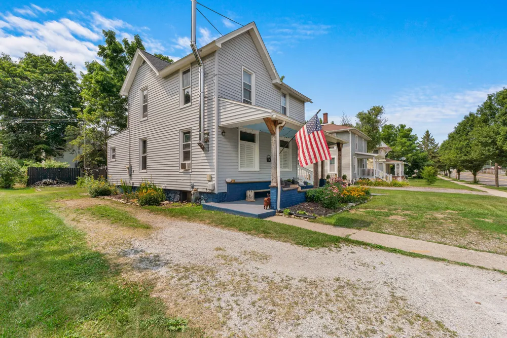 150 S Broad Street Hillsdale, MI 49242