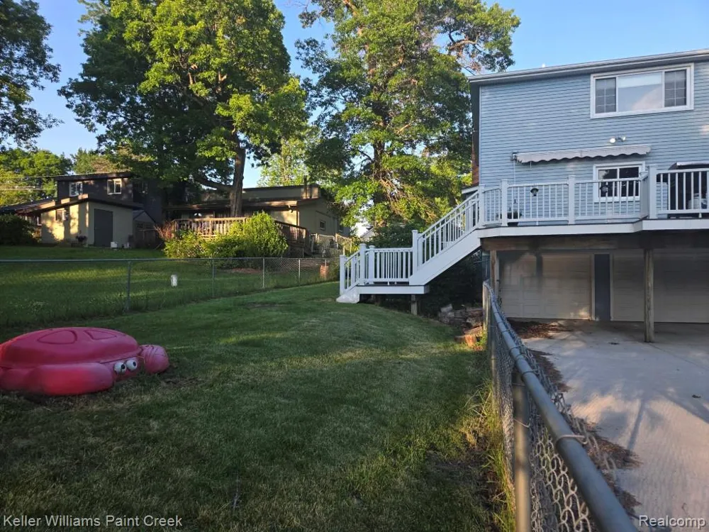 1125 S Long Lake Boulevard Orion Charter Township, MI 48362