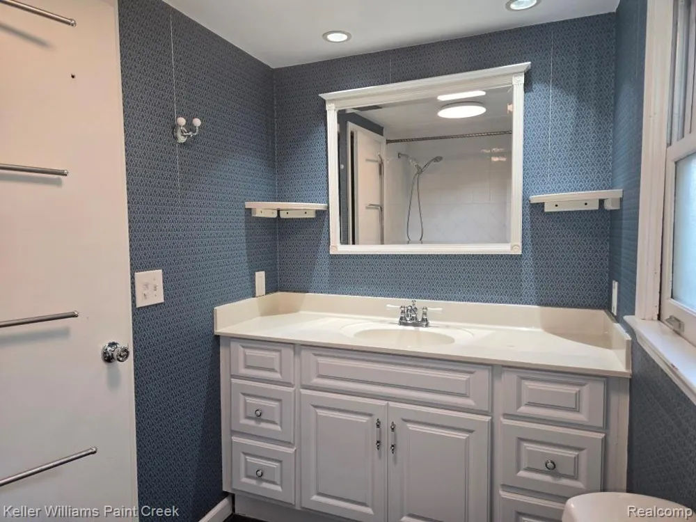1125 S Long Lake Boulevard Orion Charter Township, MI 48362