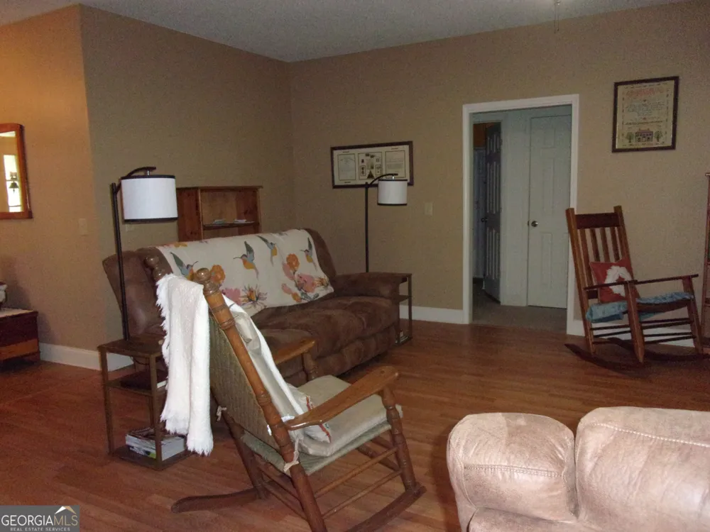 830 Lord Fleming RD Comer, GA 30629