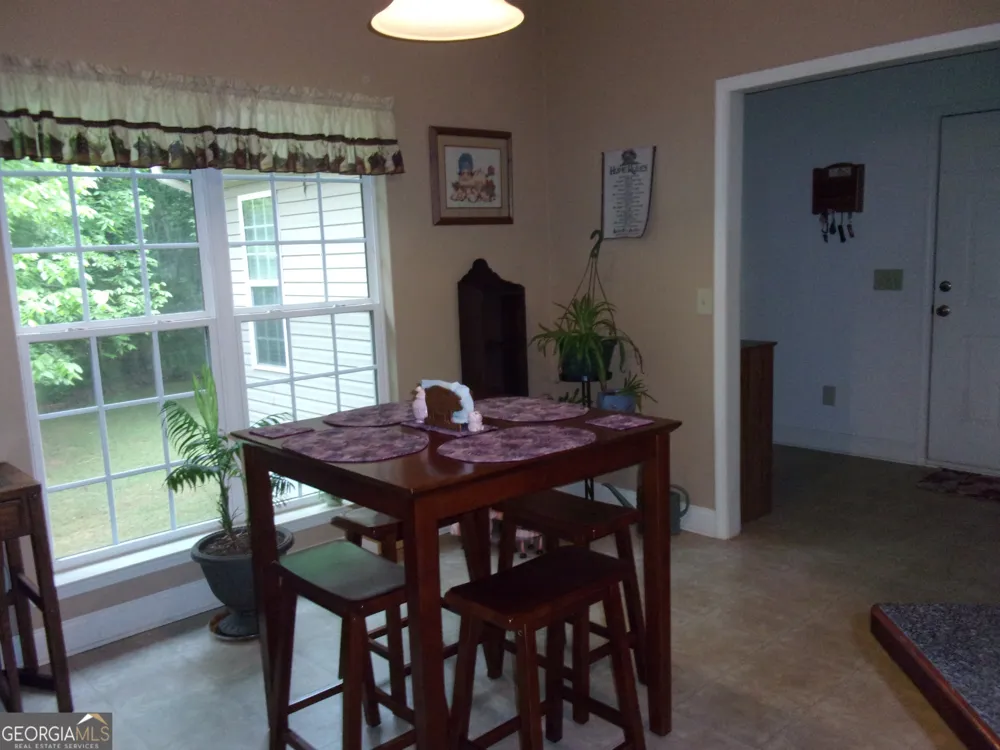 830 Lord Fleming RD Comer, GA 30629