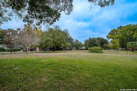 123 ROYAL GEORGE CIR