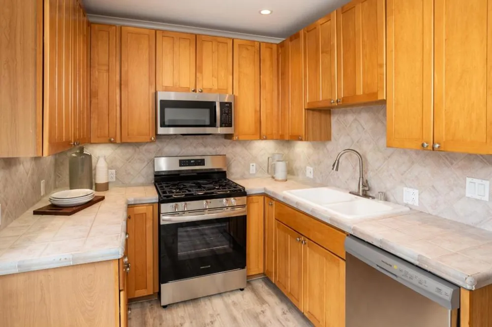 965 California Street Mountain View, CA 94041