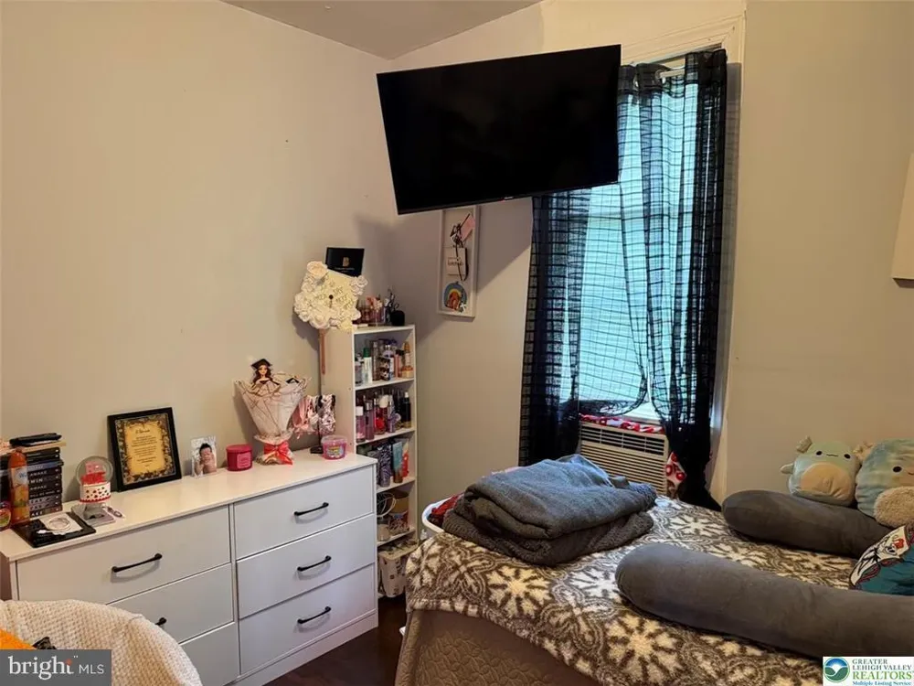 347 8TH STREET Allentown, PA 18102