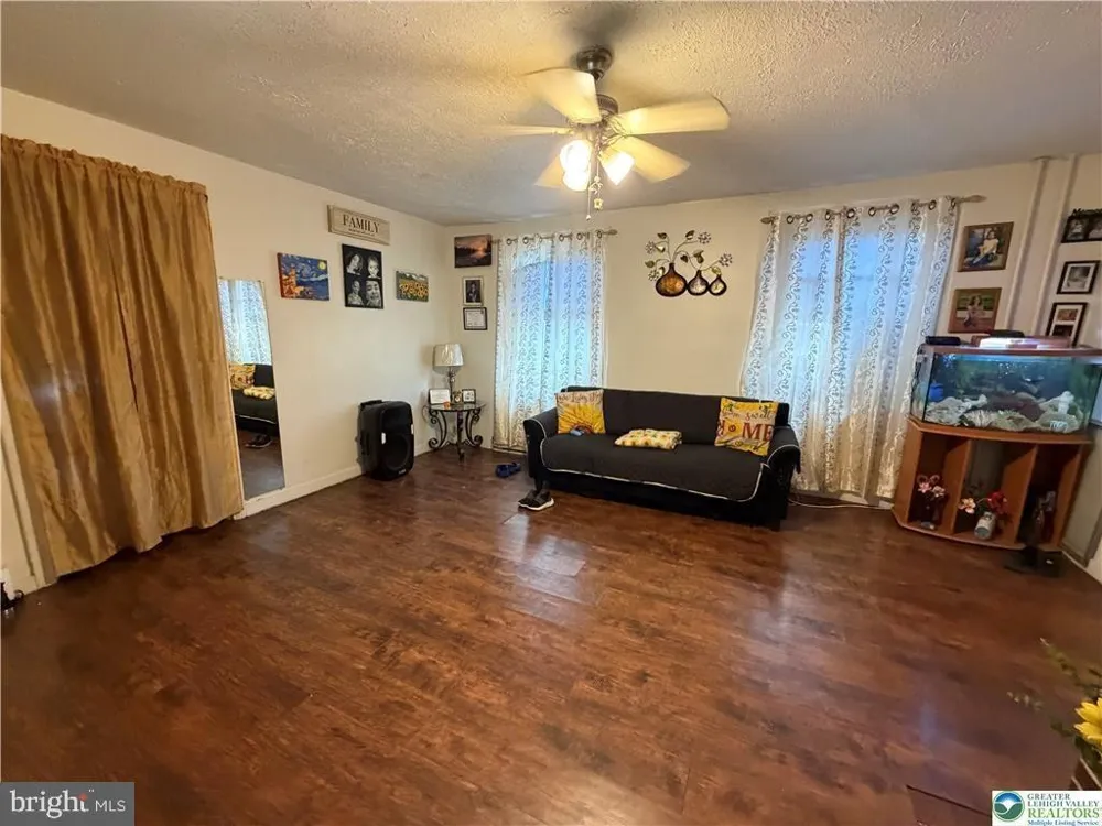 347 8TH STREET Allentown, PA 18102